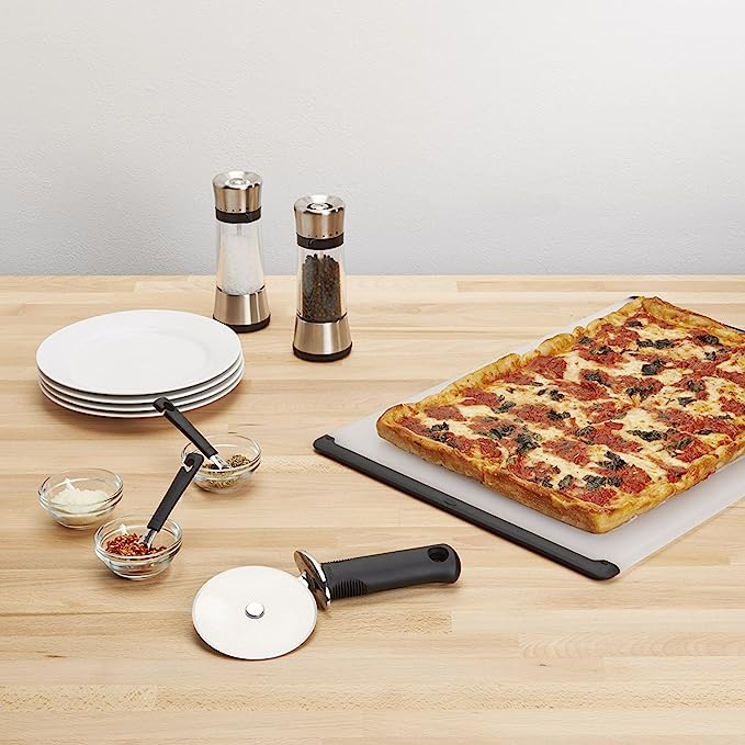 Oxo Good Grips Pizza Cutter