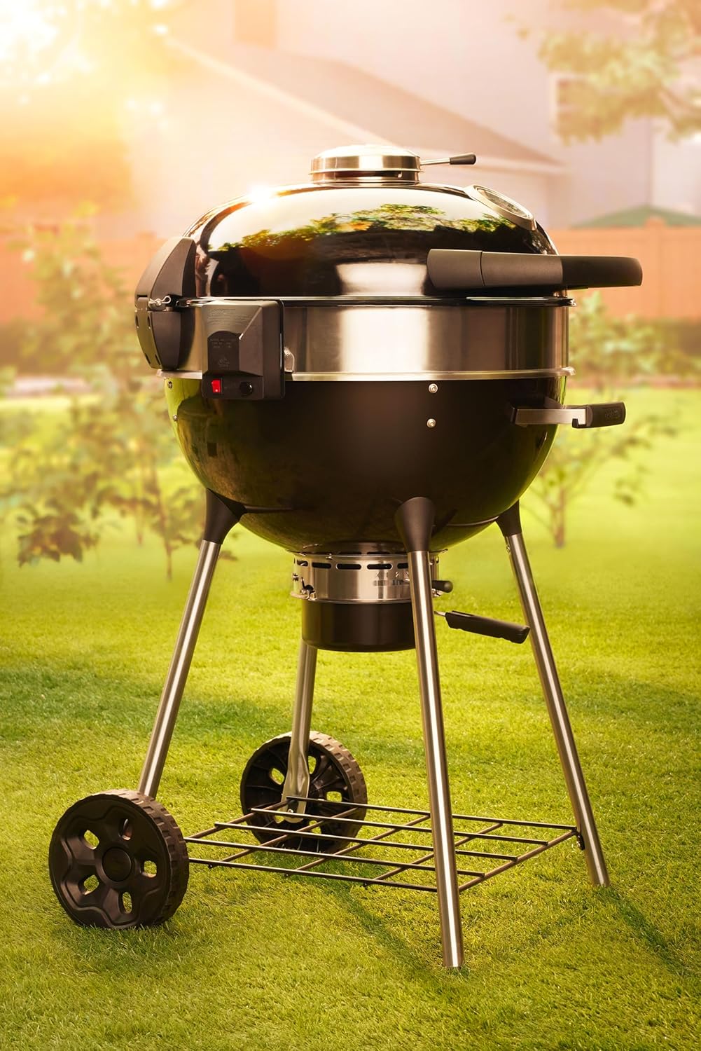 Napoleon Charcoal Kettle Grill | Black | BBQ | Temperature Control |