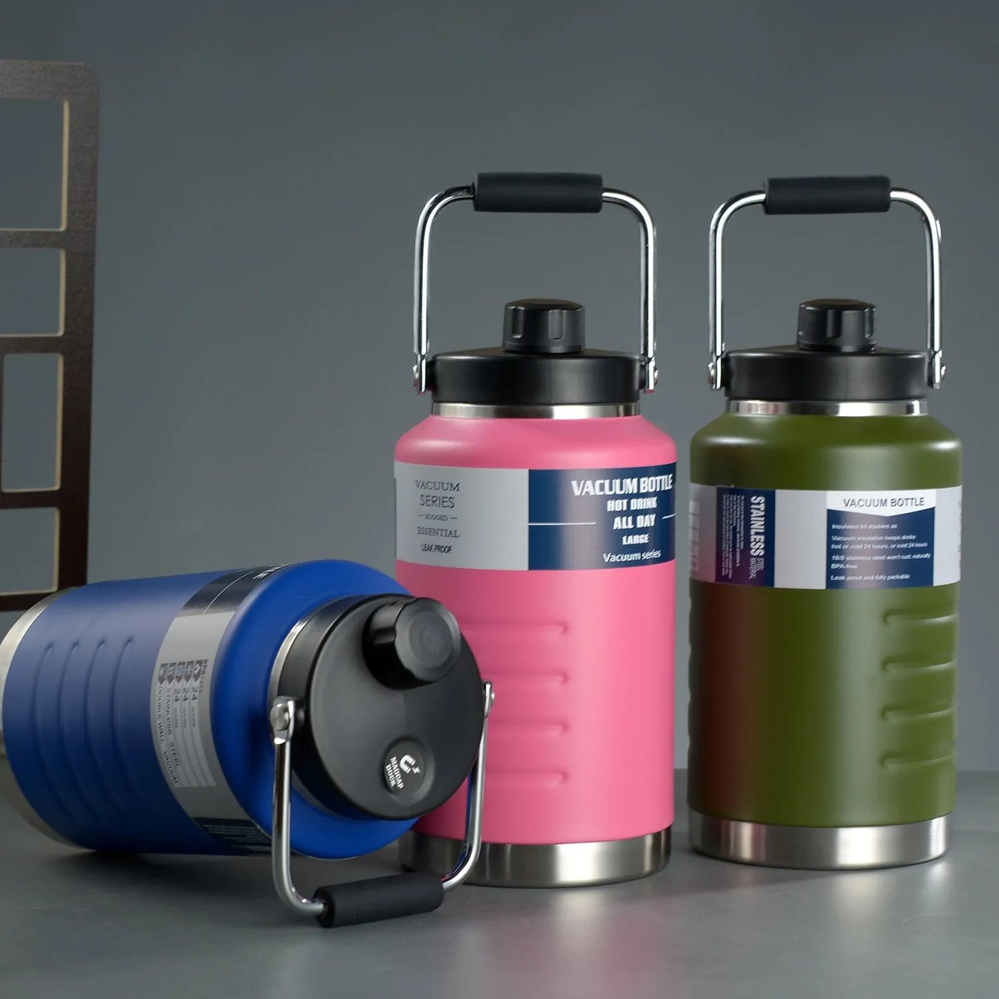 Hydra Vacuum Stainless Steel Water Bottle | 2000 ml | Leek Proof